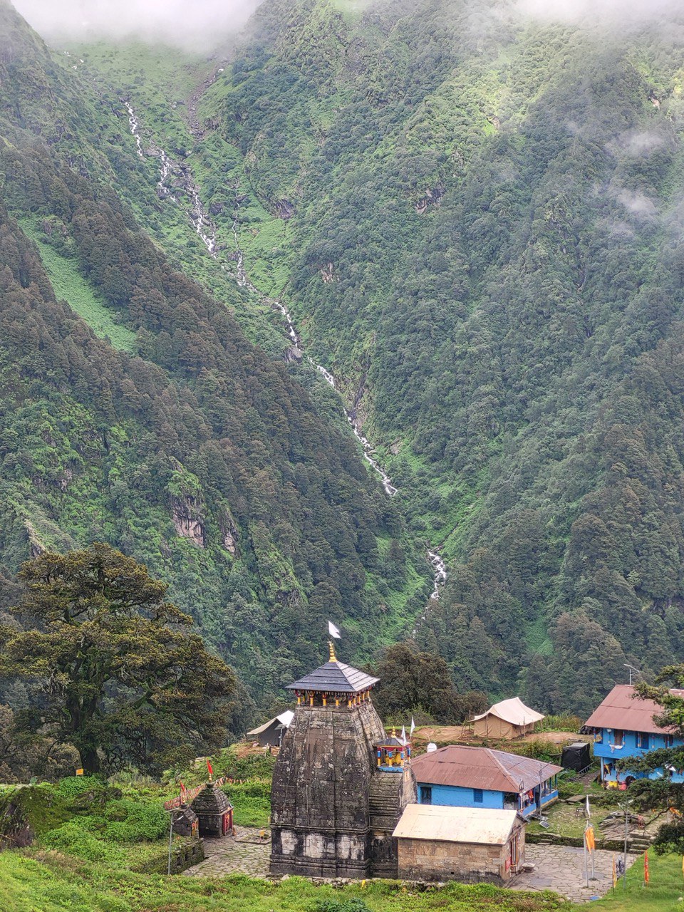 Shri Madhyamaheshwar Temple, Panch Kedar